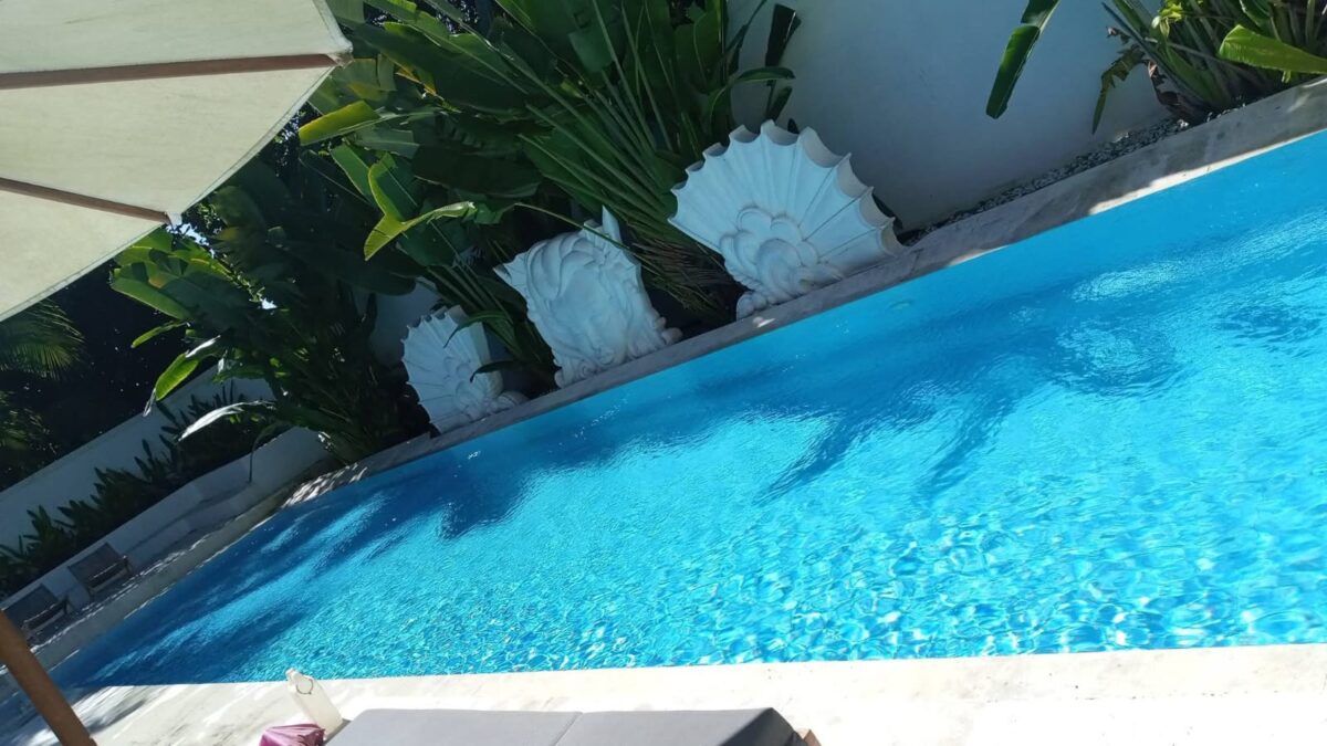 Jasa-Perawatan-Kolam-Renang-Sunter