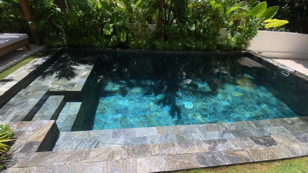 Tips-Perawatan-Kolam-Renang-Terbaik